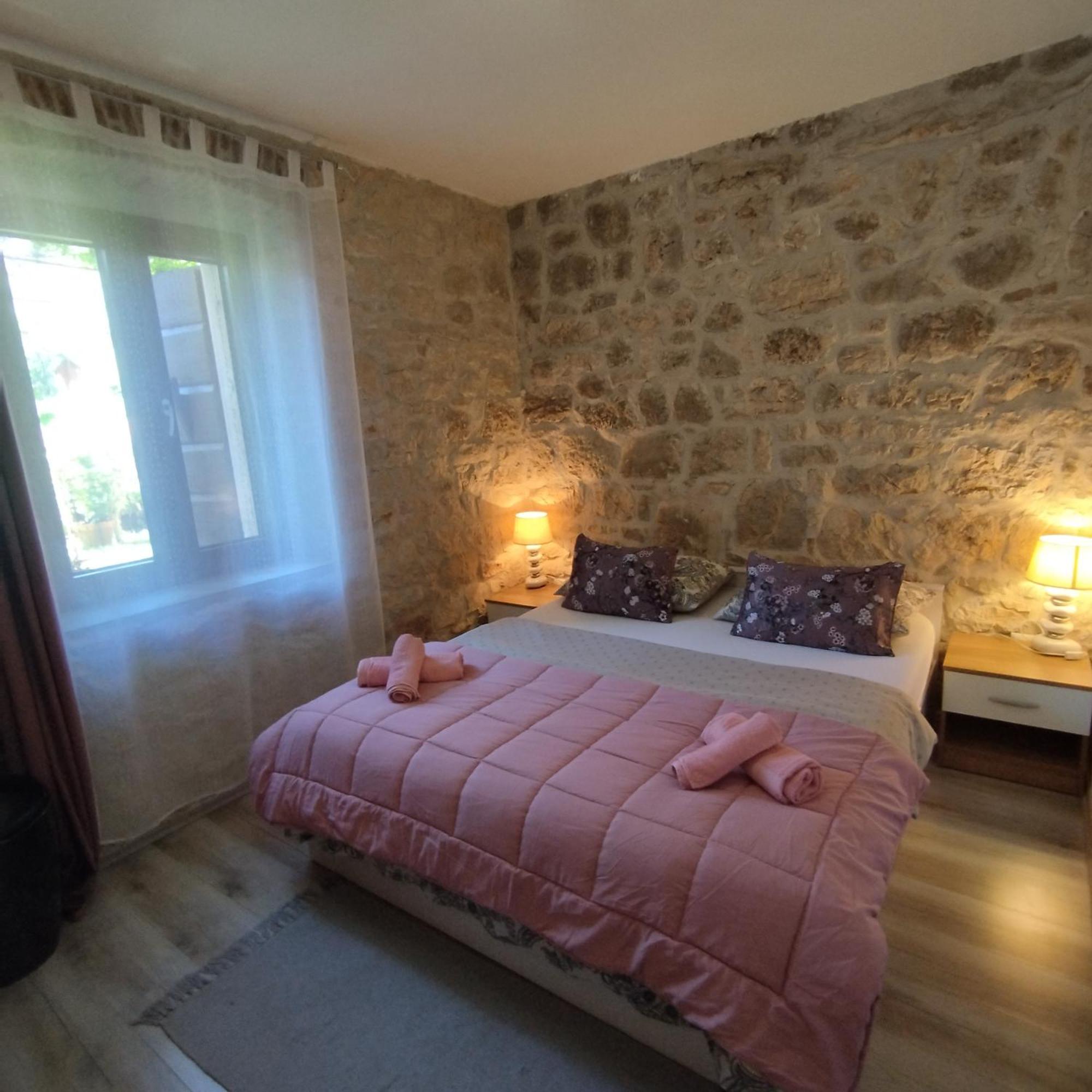 Apartmani Memic 100 M Do Plaze, Apartments Memic Only 100M From Beach بوريتش المظهر الخارجي الصورة